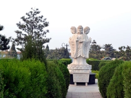 高静园公墓大佛